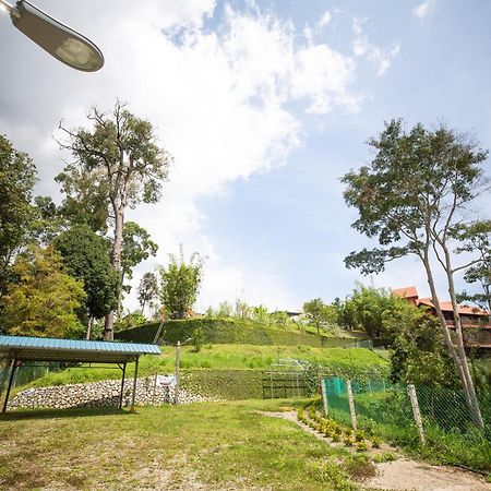 Red House The Garden Stay In Bukit Tinggi By Play بينتونغ المظهر الخارجي الصورة