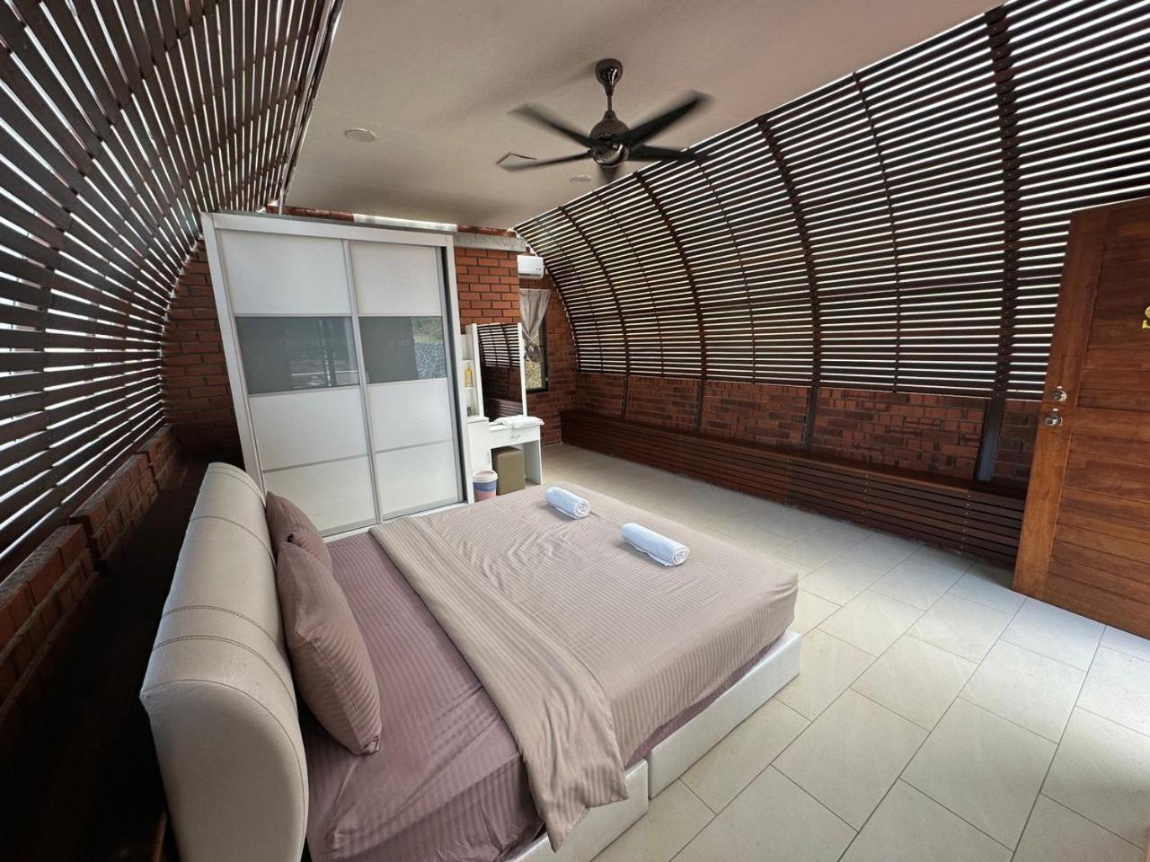 Red House The Garden Stay In Bukit Tinggi By Play بينتونغ المظهر الخارجي الصورة