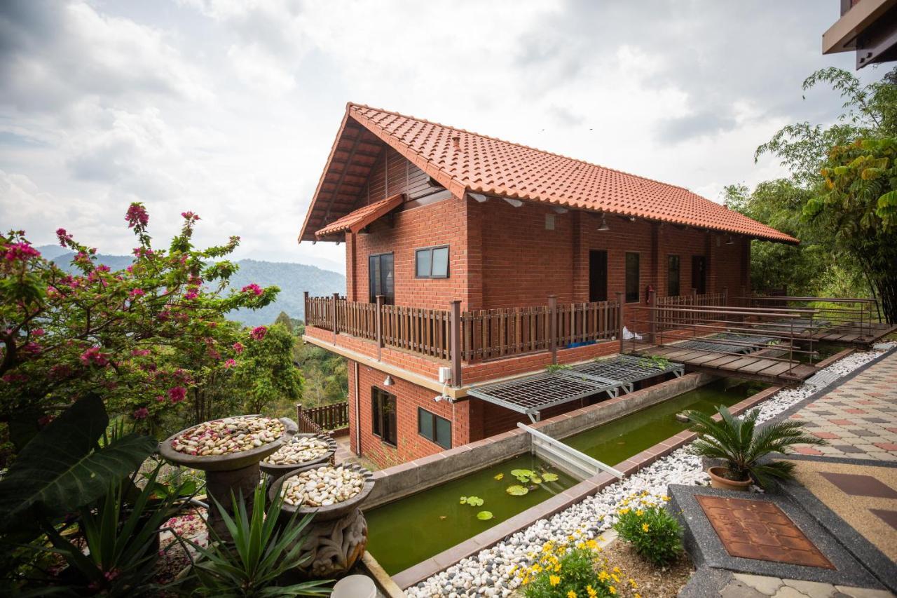 Red House The Garden Stay In Bukit Tinggi By Play بينتونغ المظهر الخارجي الصورة