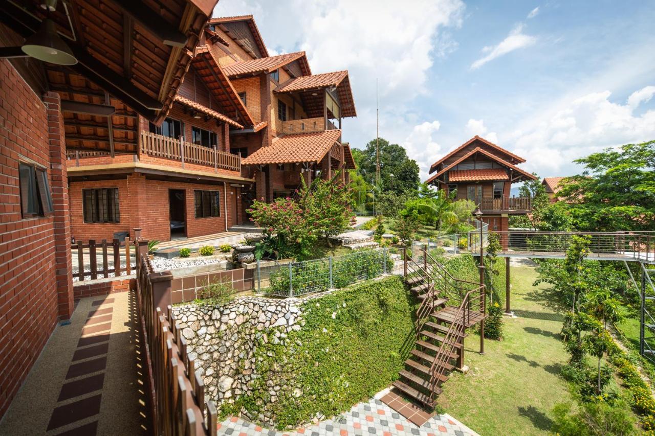 Red House The Garden Stay In Bukit Tinggi By Play بينتونغ المظهر الخارجي الصورة