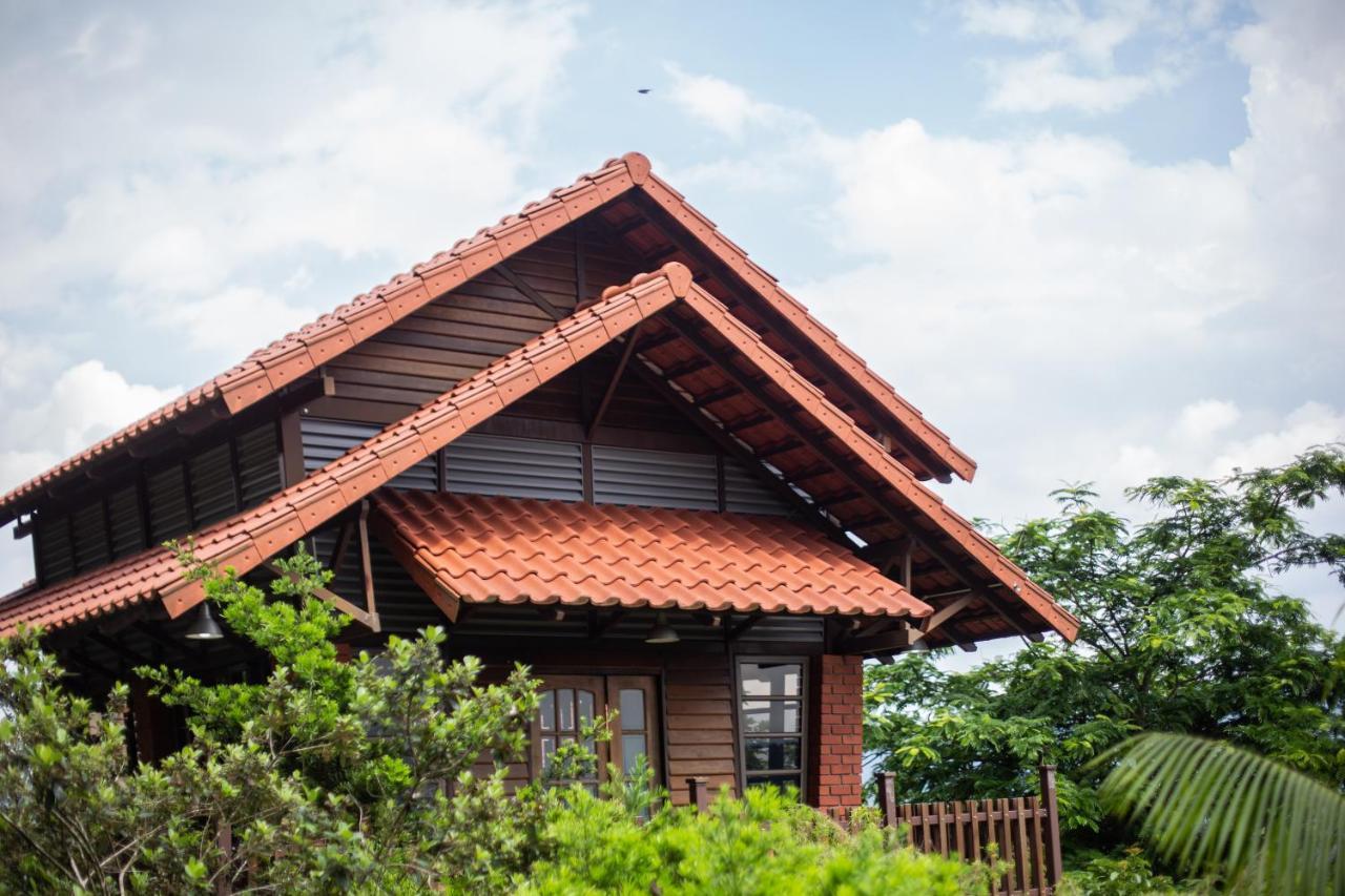 Red House The Garden Stay In Bukit Tinggi By Play بينتونغ المظهر الخارجي الصورة