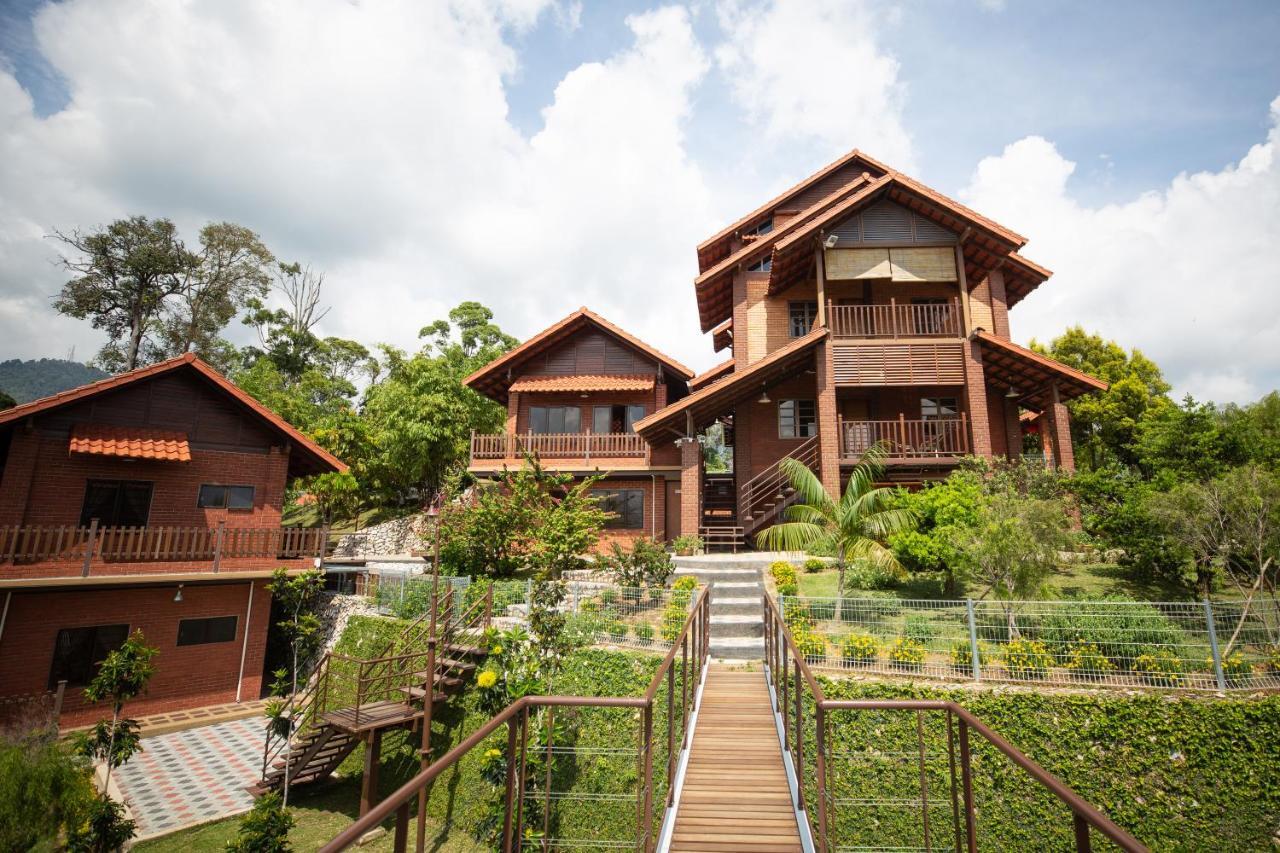 Red House The Garden Stay In Bukit Tinggi By Play بينتونغ المظهر الخارجي الصورة