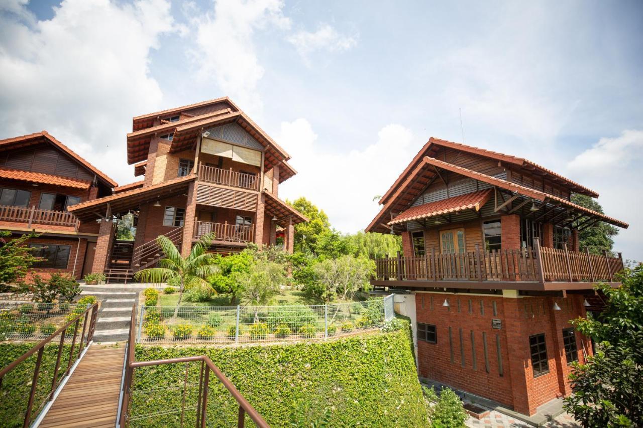 Red House The Garden Stay In Bukit Tinggi By Play بينتونغ المظهر الخارجي الصورة