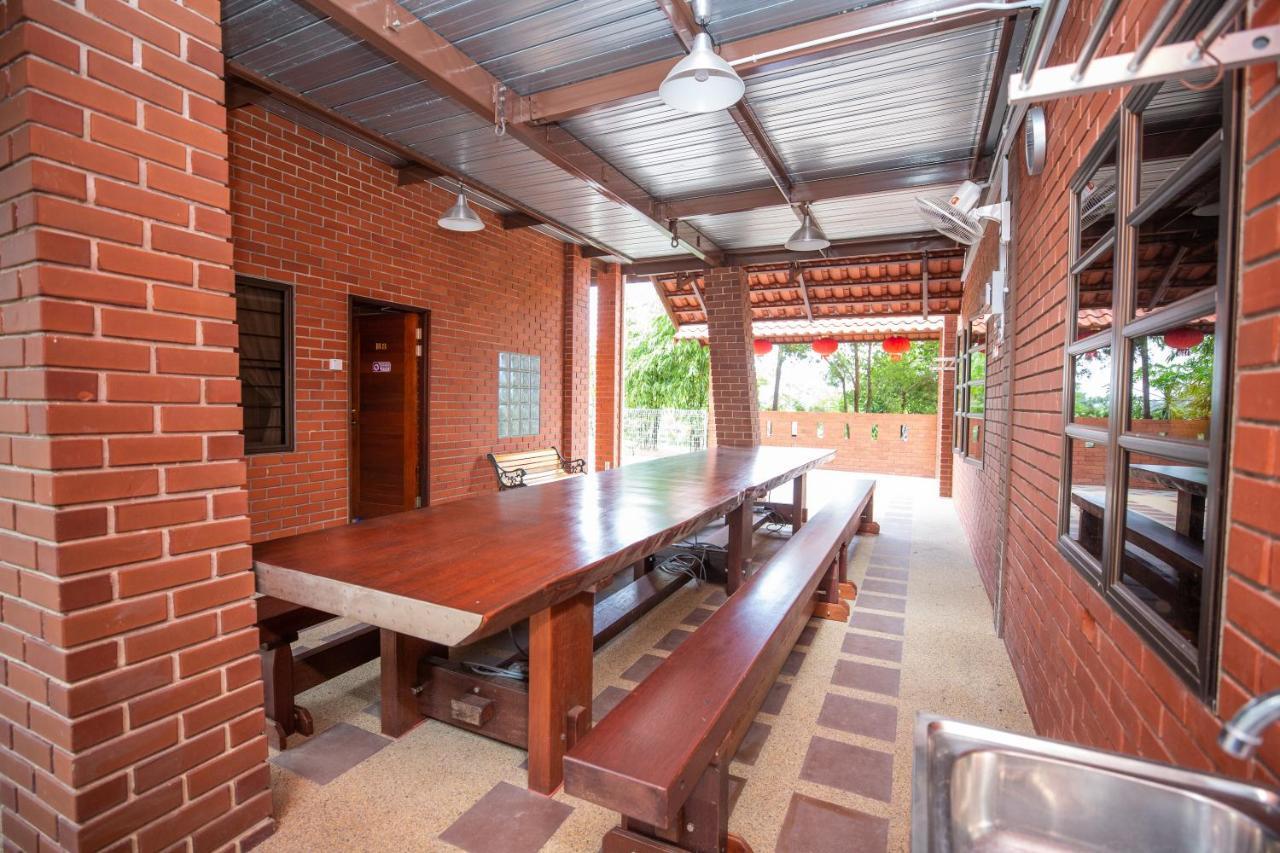 Red House The Garden Stay In Bukit Tinggi By Play بينتونغ المظهر الخارجي الصورة