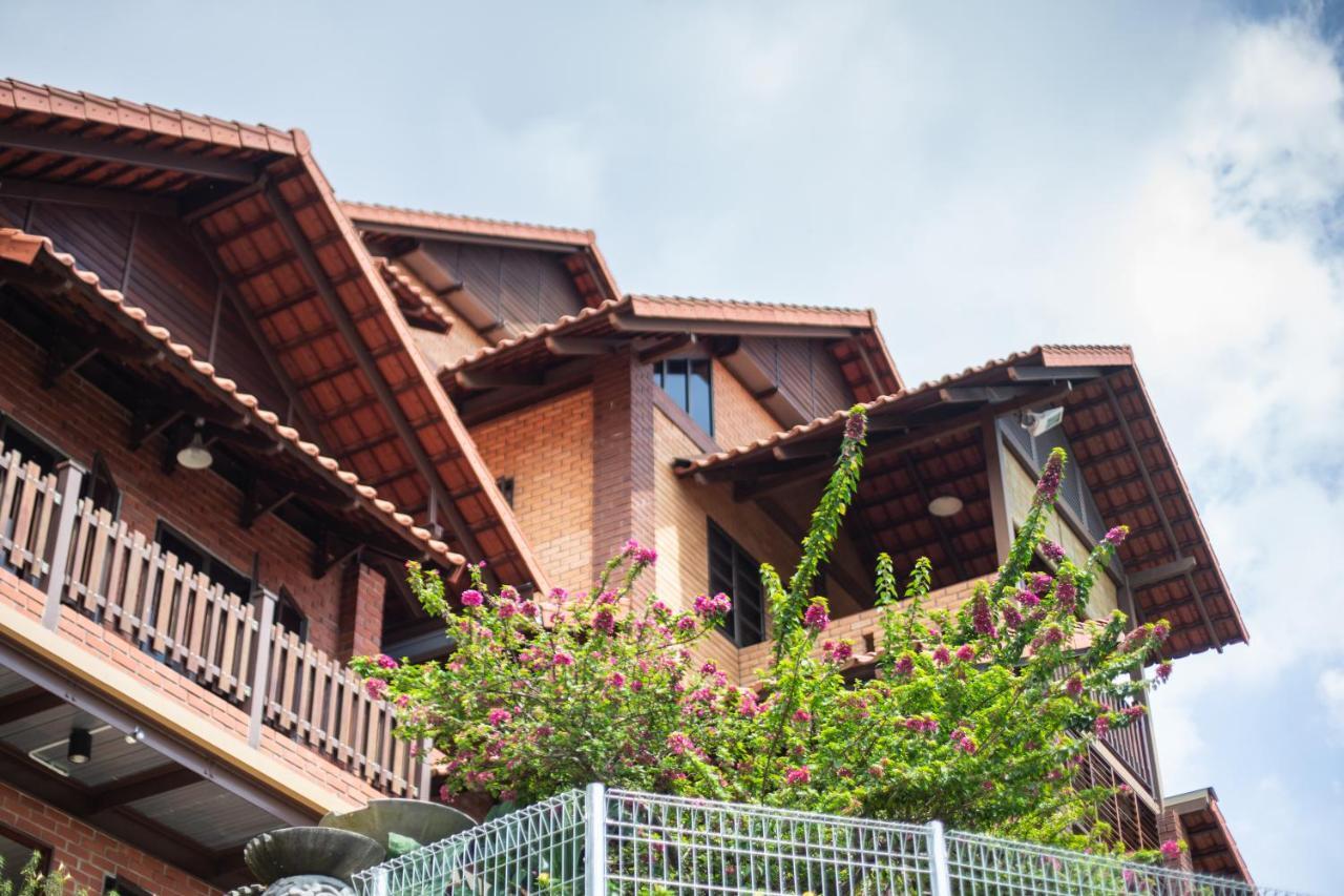 Red House The Garden Stay In Bukit Tinggi By Play بينتونغ المظهر الخارجي الصورة